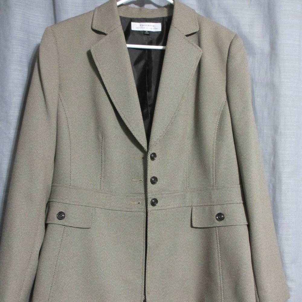 Dressy Tahari size 16 tweed jacket